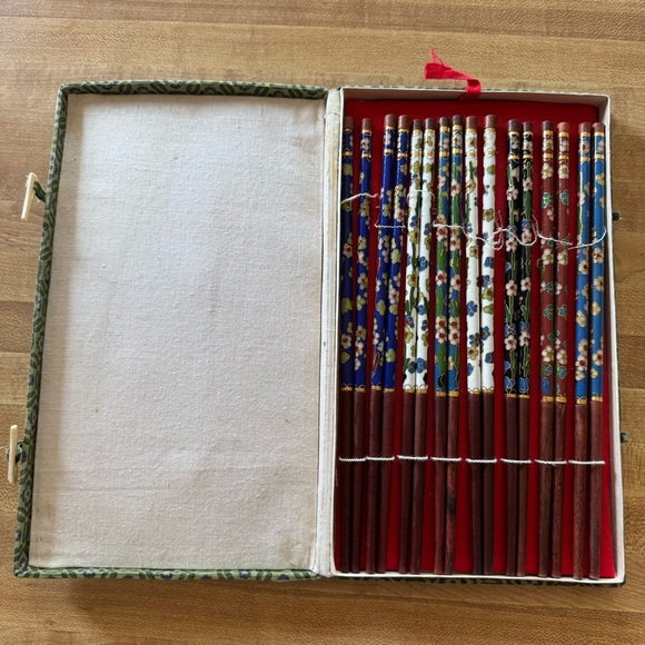 Vintage Chinese Cloisonne Enamel Inlay and Wood Chopsticks w/ case set of 8 - Picture 1 of 13